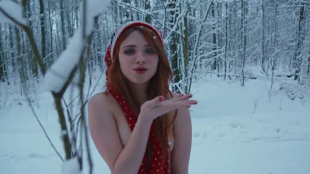 Порно видео: русское порно зимой в лесу